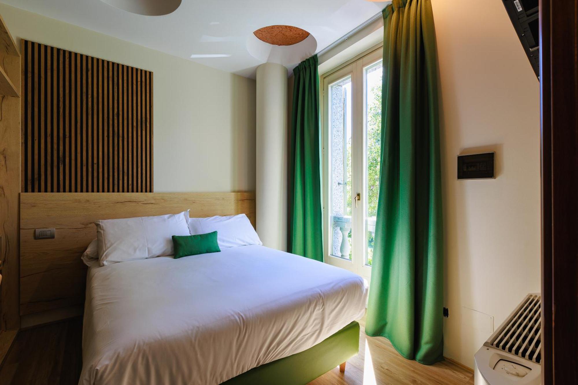 Botanique Hotel Vergani Fara Gera dʼAdda Екстериор снимка
